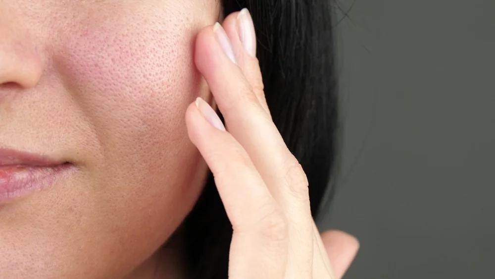 مراقبت از پوست در هوای آلوده؛ نکات ضروری برای حفظ سلامت و شادابی پوست